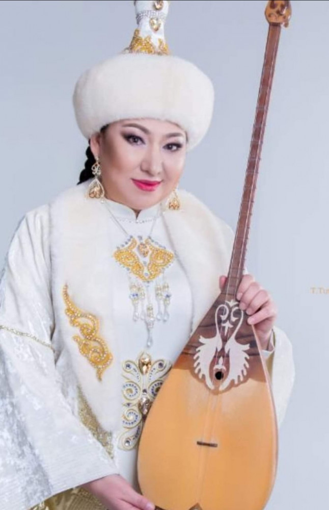 Үлкен мүшесі бар порно гинеколог